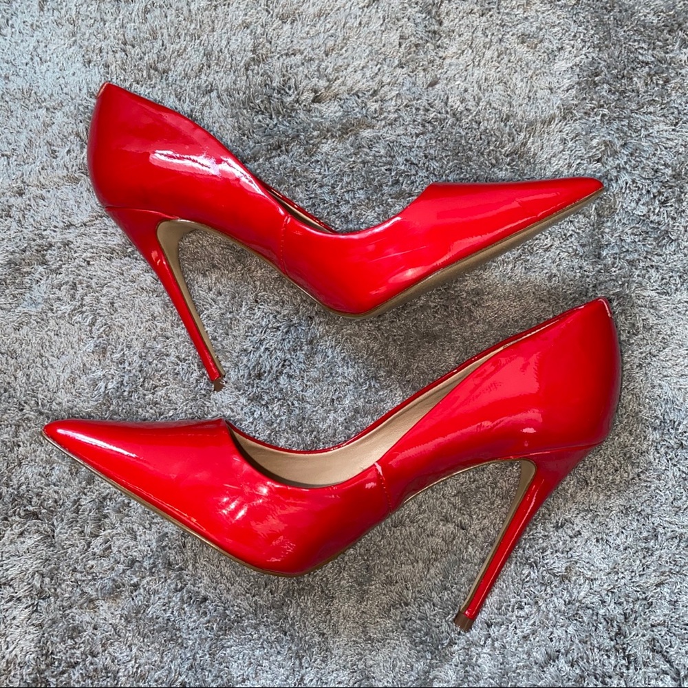Steve Madden Daisie Heels patent red